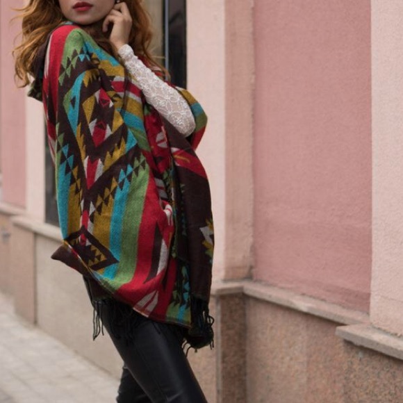 Pendleton like pattern hooded blanket cape/ wrap - Picture 3 of 7